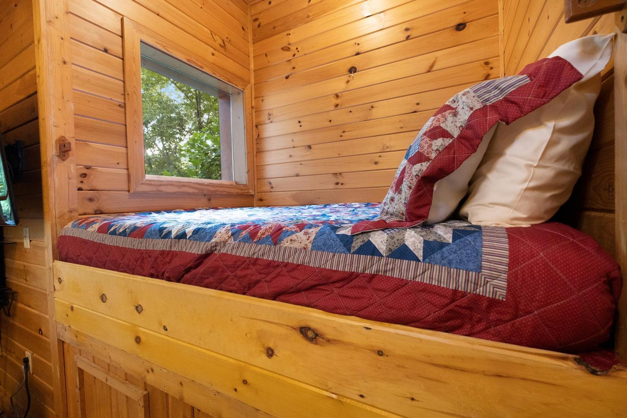 Private Smoky Mountain Luxury Log Home With 2 Fireplaces, Hot Tub & Community Pool Севьервилл Экстерьер фото