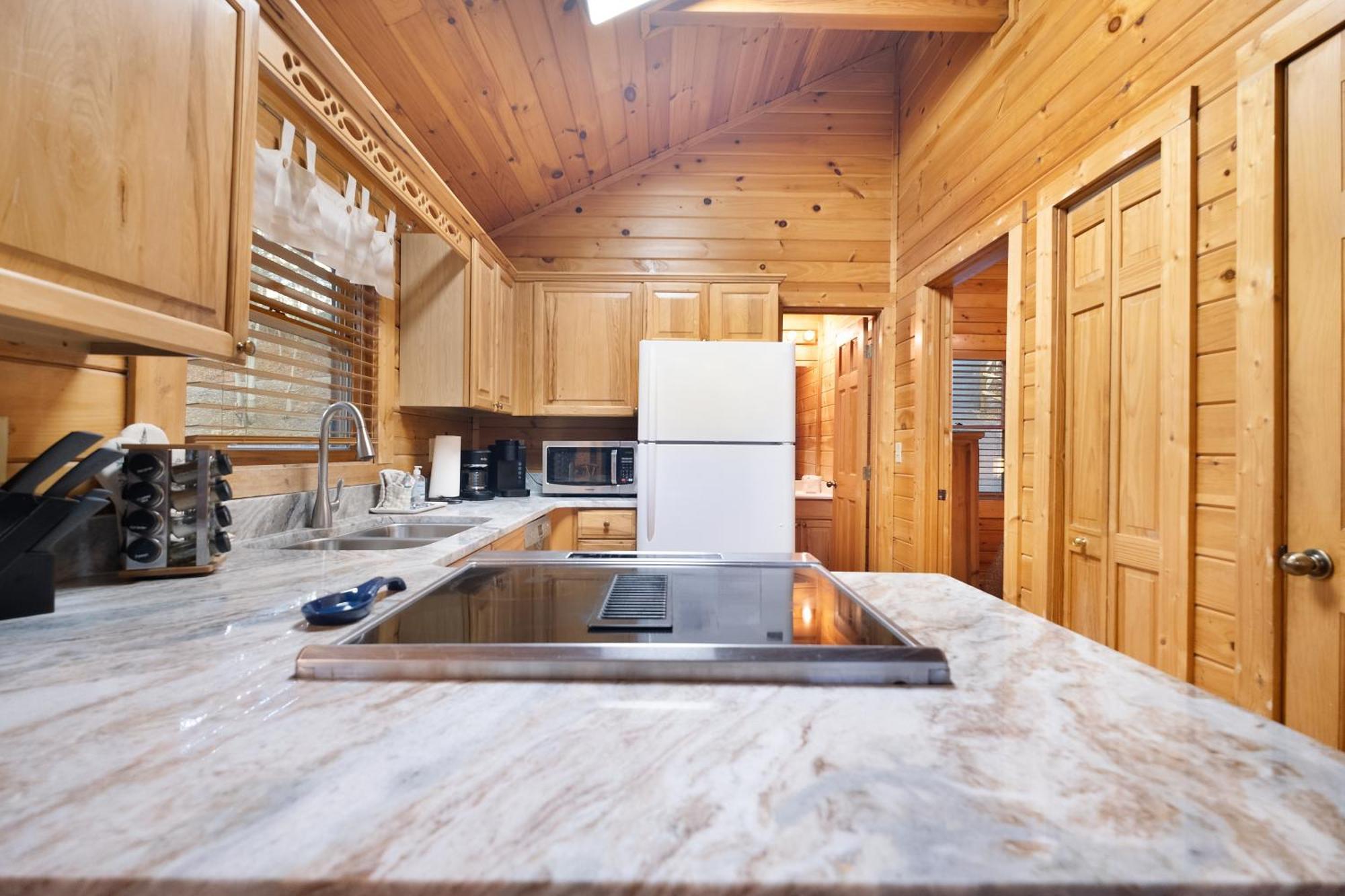 Private Smoky Mountain Luxury Log Home With 2 Fireplaces, Hot Tub & Community Pool Севьервилл Экстерьер фото