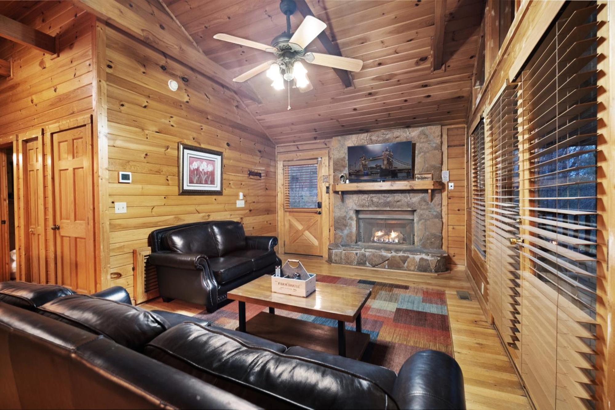 Private Smoky Mountain Luxury Log Home With 2 Fireplaces, Hot Tub & Community Pool Севьервилл Экстерьер фото