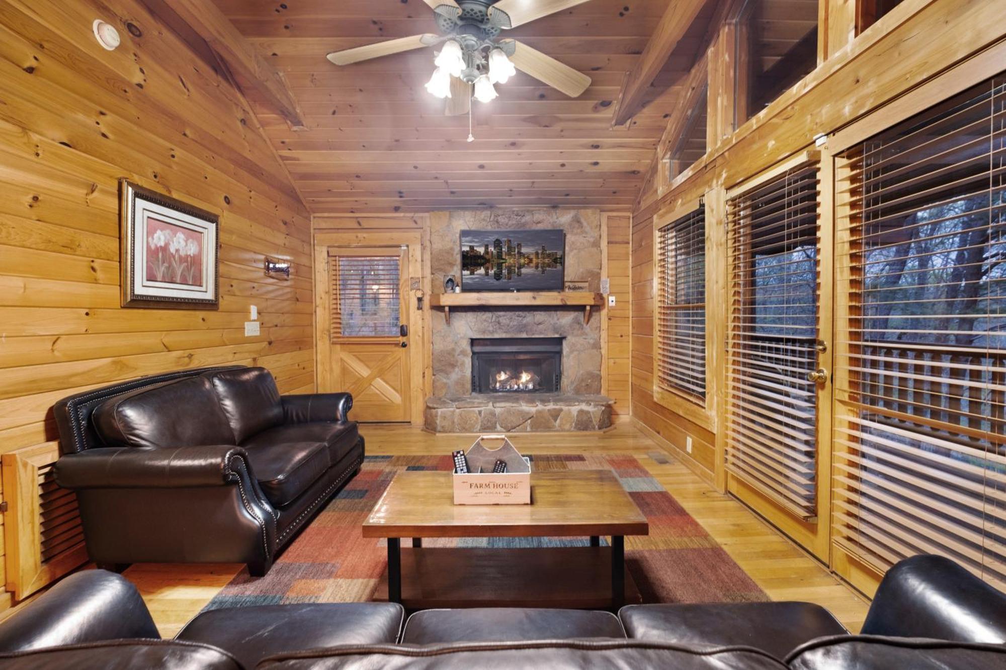 Private Smoky Mountain Luxury Log Home With 2 Fireplaces, Hot Tub & Community Pool Севьервилл Экстерьер фото