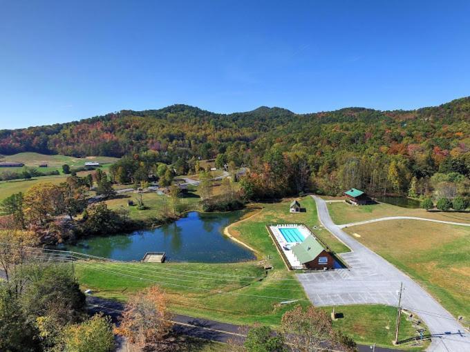 Private Smoky Mountain Luxury Log Home With 2 Fireplaces, Hot Tub & Community Pool Севьервилл Экстерьер фото